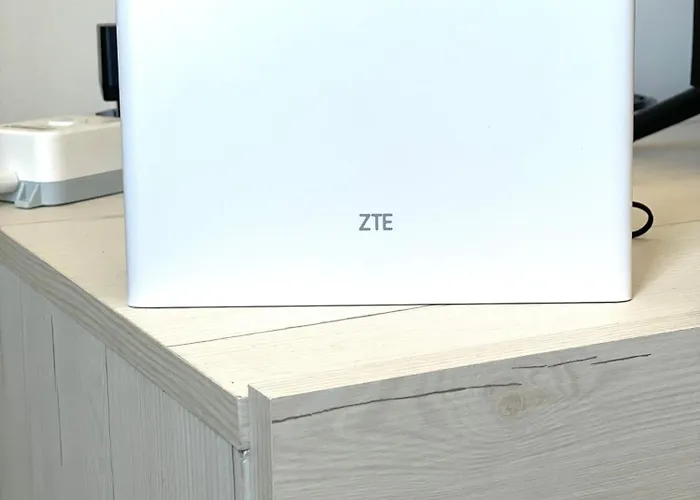 The Luxe By Maiden Art * Arona